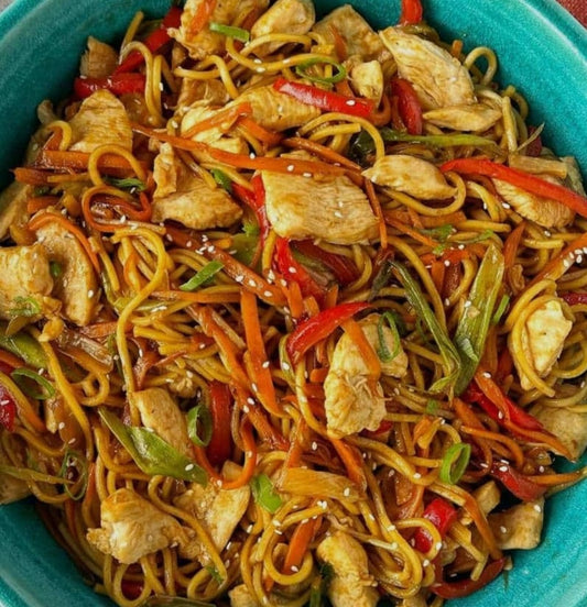 Chicken Chow Mein (320g - Serves 1)
